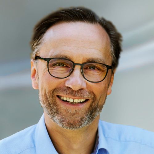 Dr. Henning Saupe, MD