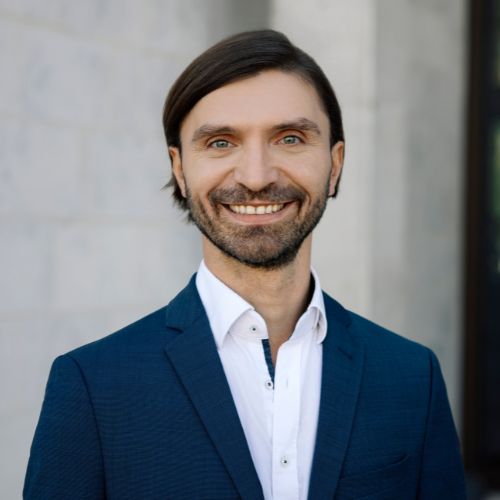 Dr. Matthias Wojcik